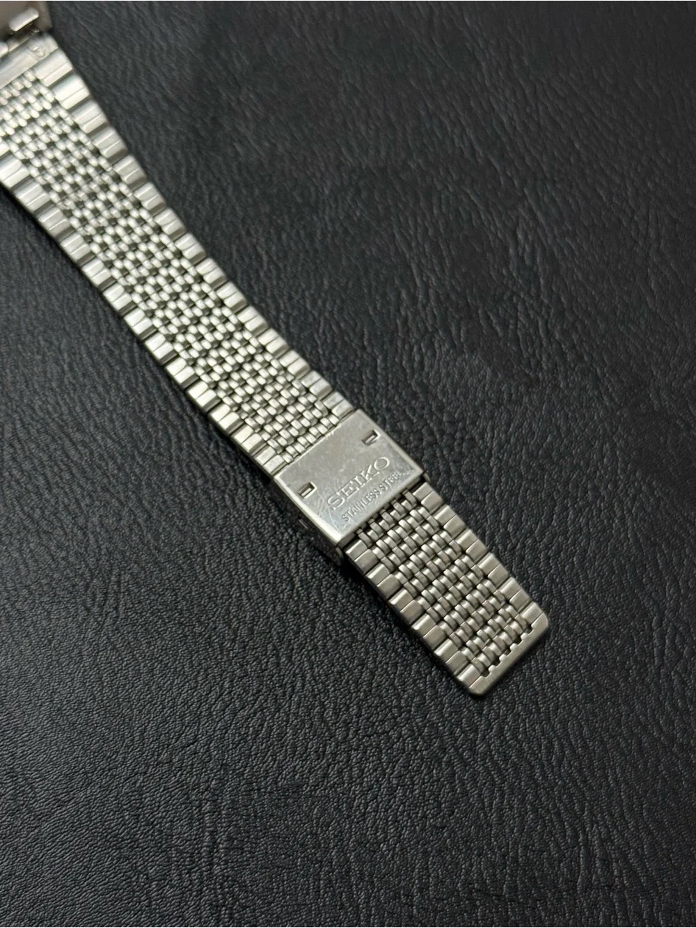 Vintage 1980 Seiko Quartz 6030-5220 Men’s Watch - Very Good Condition